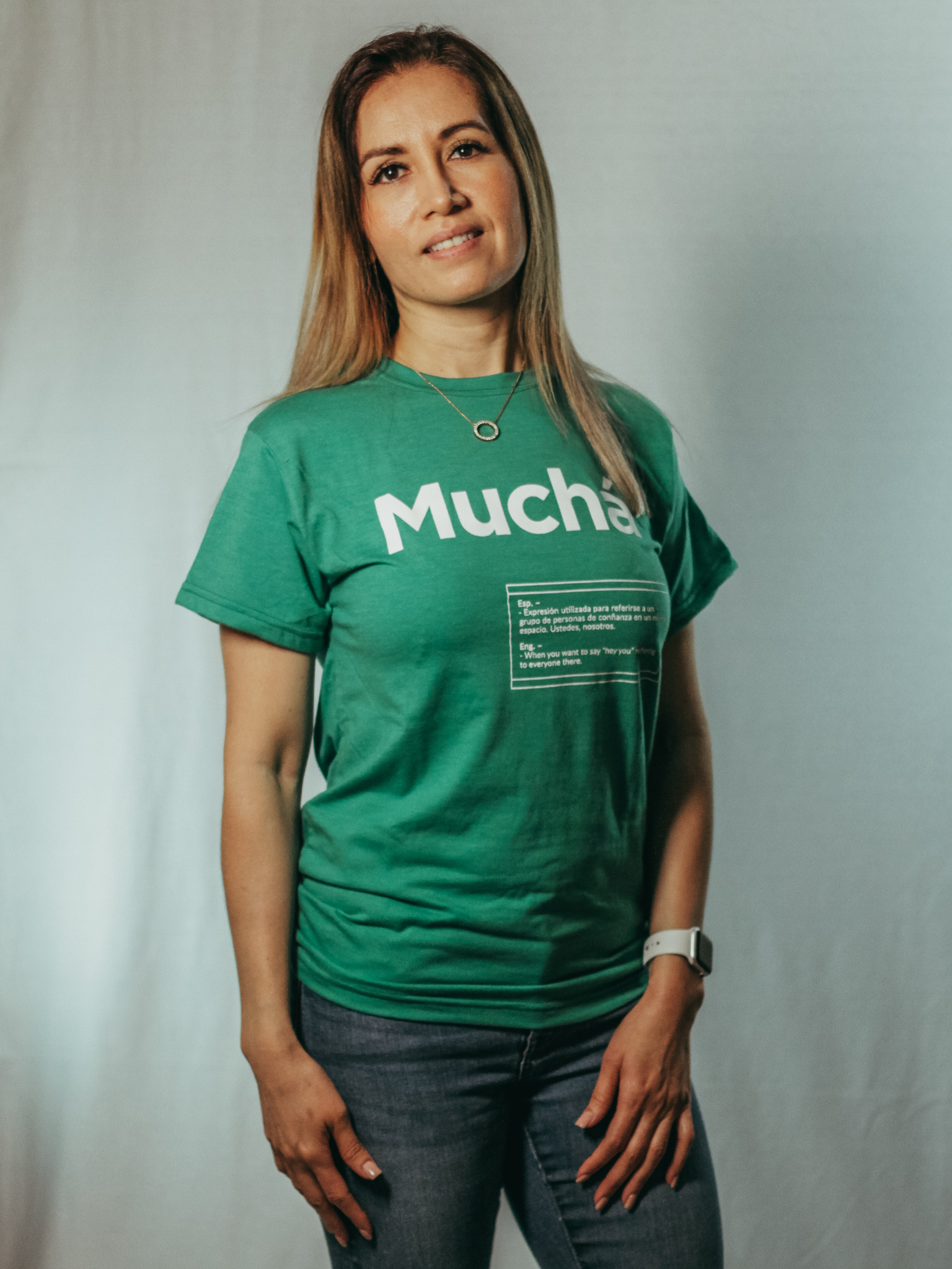 Playera con modismo chapín: Muchá 100% Algodón - Imagen 3