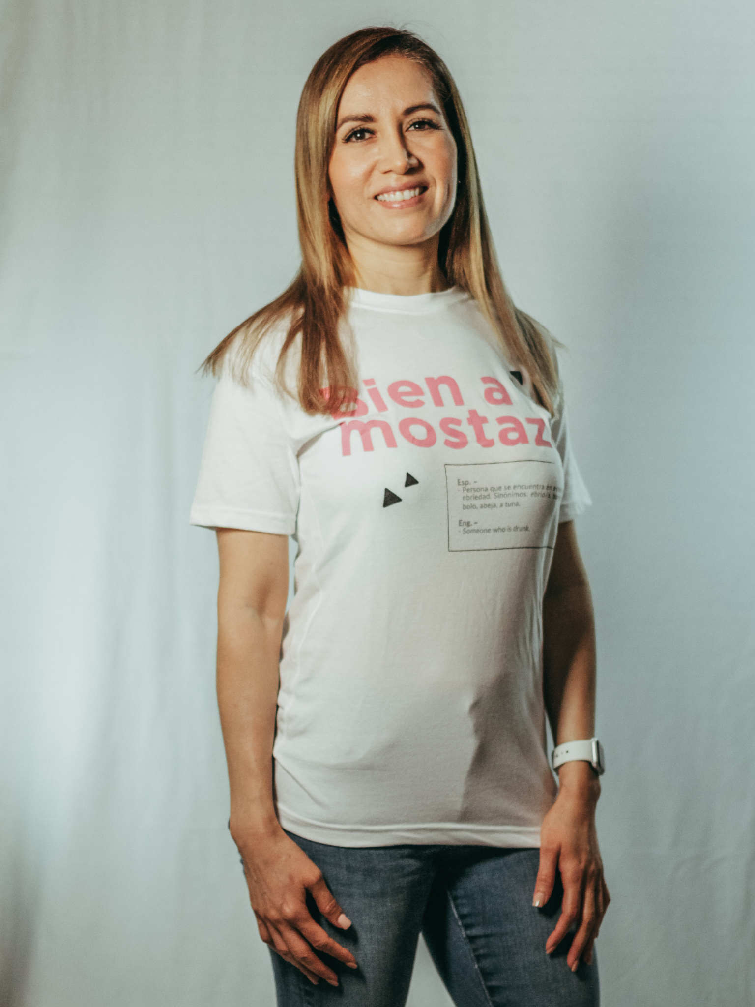 Playera con modismo chapín: Bien a Mostaza 100 % Algodón - Imagen 3